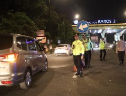 Polres Cimahi Siaga di Pintu Tol Hingga Stasiun Kereta