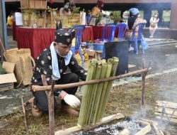 Malamang di Festival Budaya Isen Mulang, Tradisi Menyambut Lemang Ala Kalteng